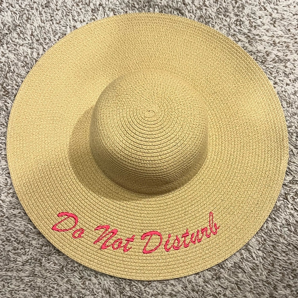 "Do not disturb" Embroidered Floppy Beach Hat